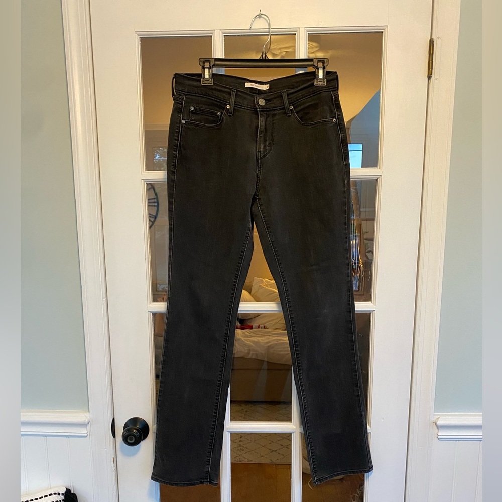 Black 505 straight Levi’s jeans